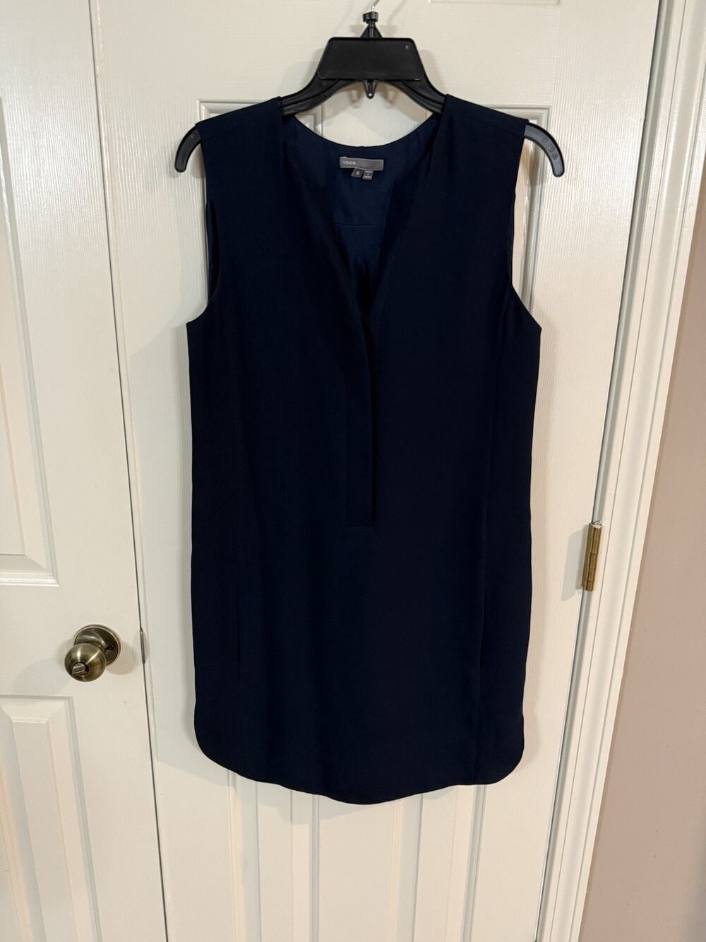 Vince 100% Silk Shift Dress Size 6 Navy Sleeveless